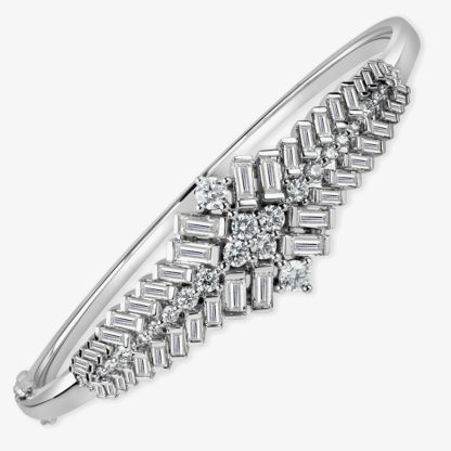 18ct White Gold 2.86ct Baguette & Brilliant Cut Diamond Bangle LG201/BB